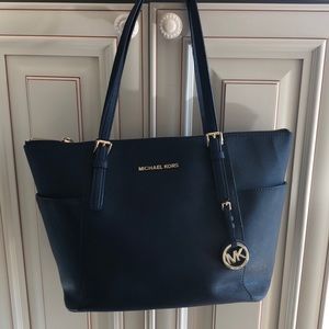 Michael Kors jet-set tote